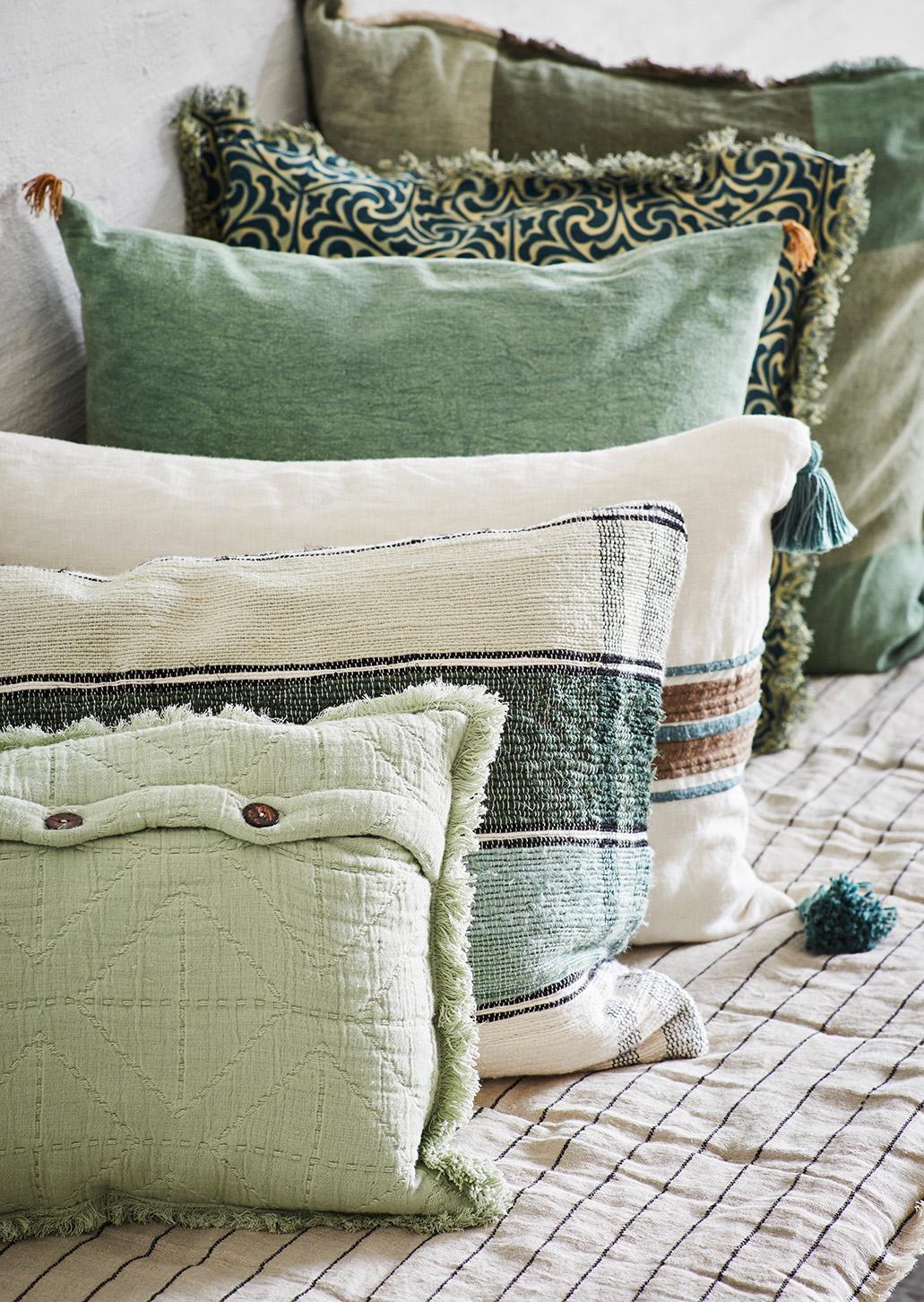 Kissenhülle bestickt Sage