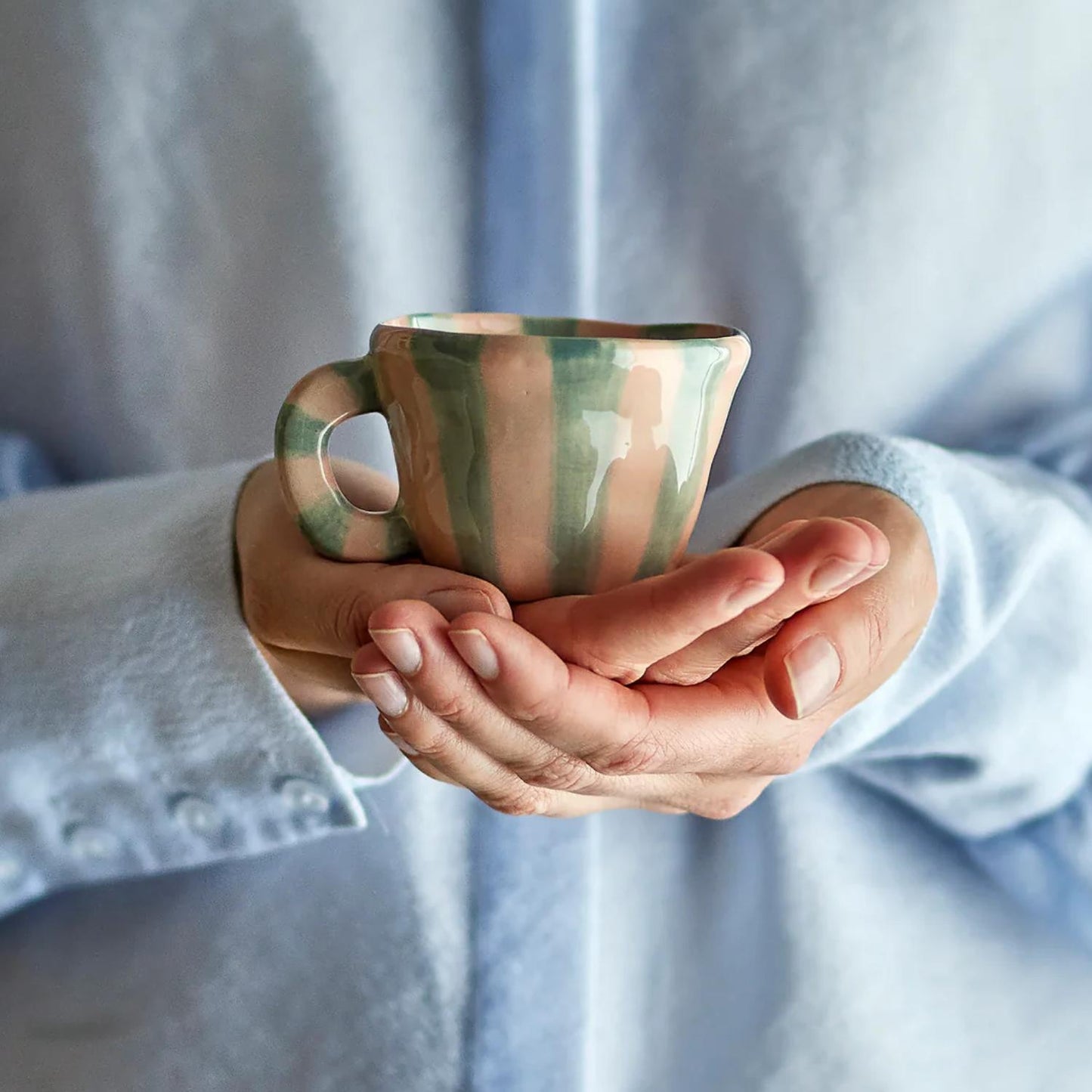 Tasse Nini mit Streifen Bunt