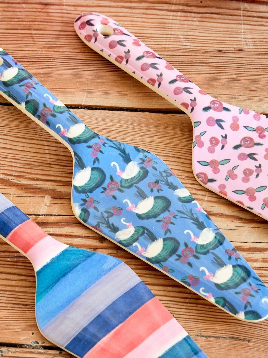 Melamin Kuchenheber N. Y. Stripes